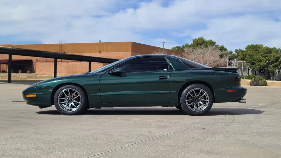 1993 Pontiac Firebird 4th Gen - Image 7 of 13