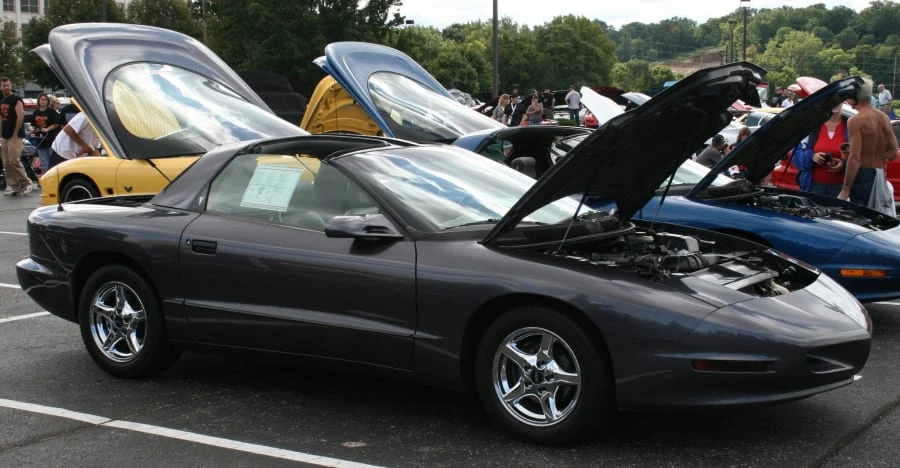 1993 Pontiac Firebird 4th Gen - Image 2 of 8