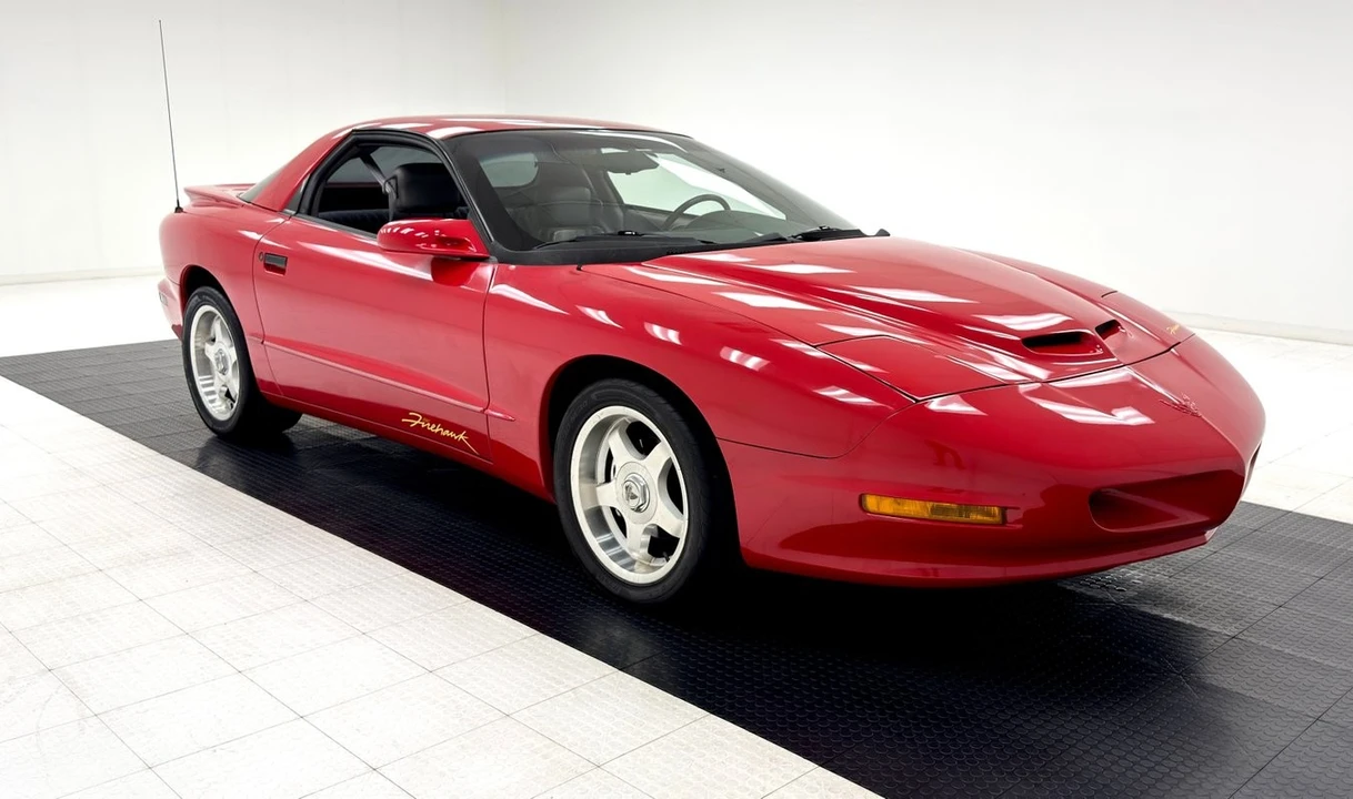 1993 Pontiac Firebird 4th Gen - Image 7 of 12