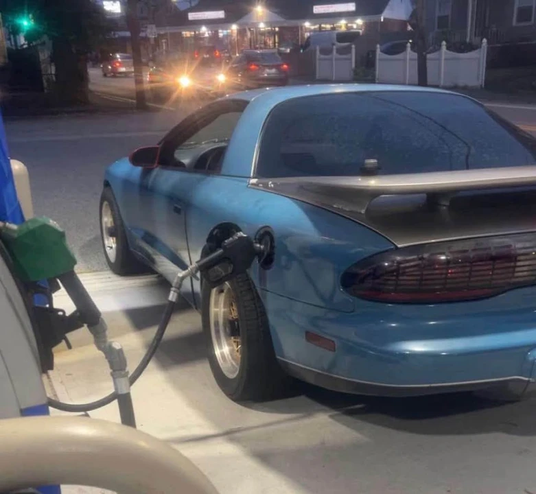 1993 Pontiac Firebird Formula 4th Gen - Image 2 of 9