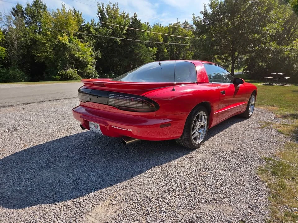 1993 Pontiac Firebird Formula 4th Gen - Image 3 of 17