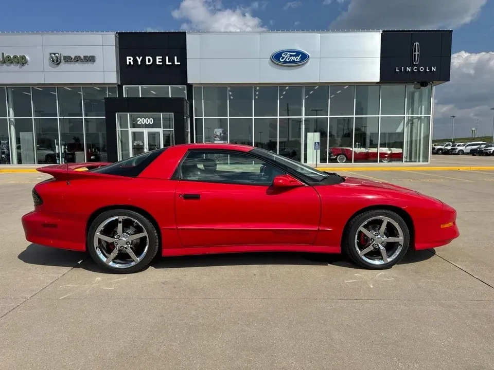 1993 Pontiac Firebird Formula 4th Gen - Image 2 of 18