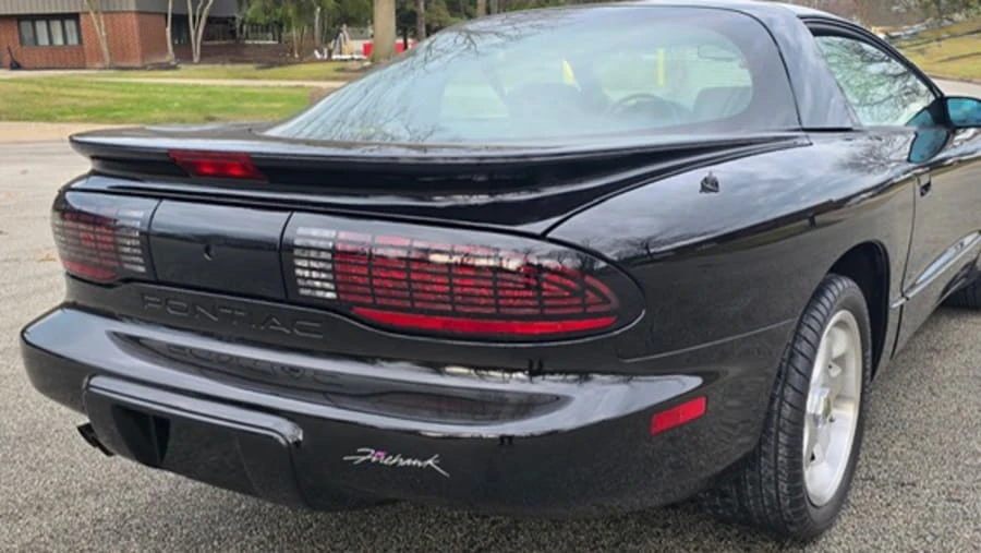 1993 Pontiac Firebird 4th Gen - Image 4 of 31
