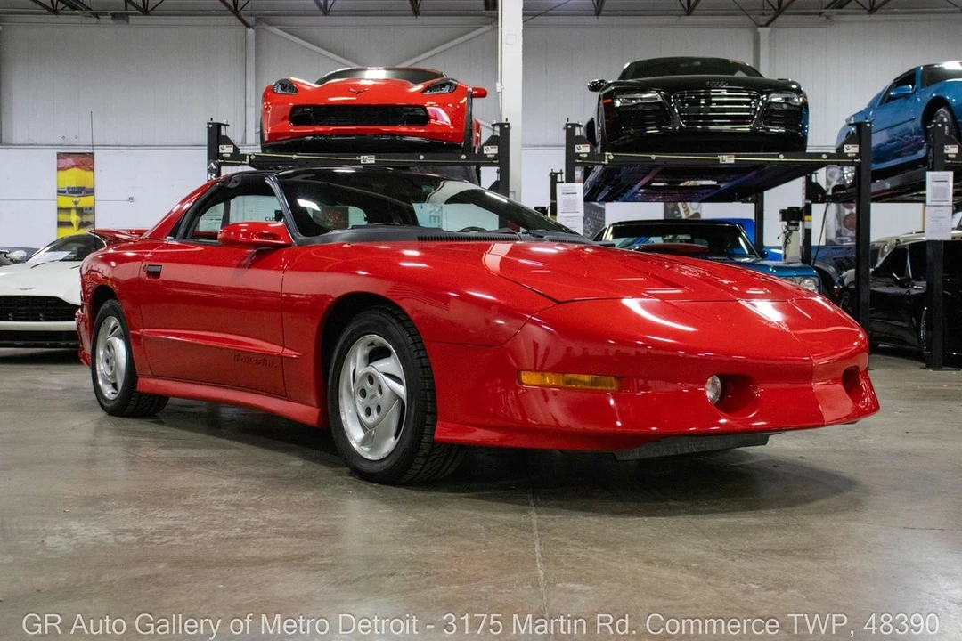 1993 Pontiac Firebird Trans Am 4th Gen - Image 10 of 21