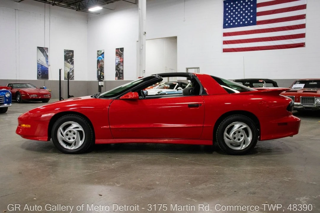 1993 Pontiac Firebird Trans Am 4th Gen - Image 3 of 21