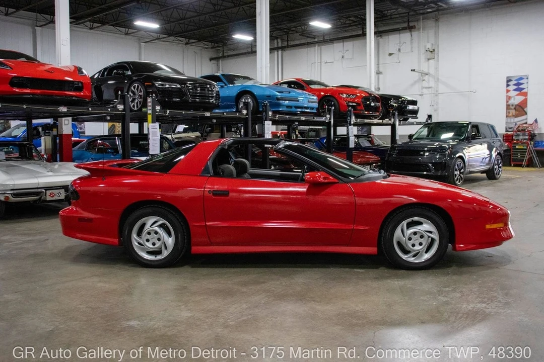 1993 Pontiac Firebird Trans Am 4th Gen - Image 8 of 21