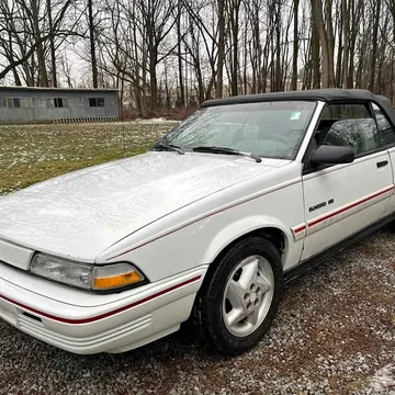 1993 Pontiac Sunbird SE Convertible