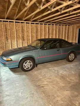 1993 Pontiac Sunbird SE