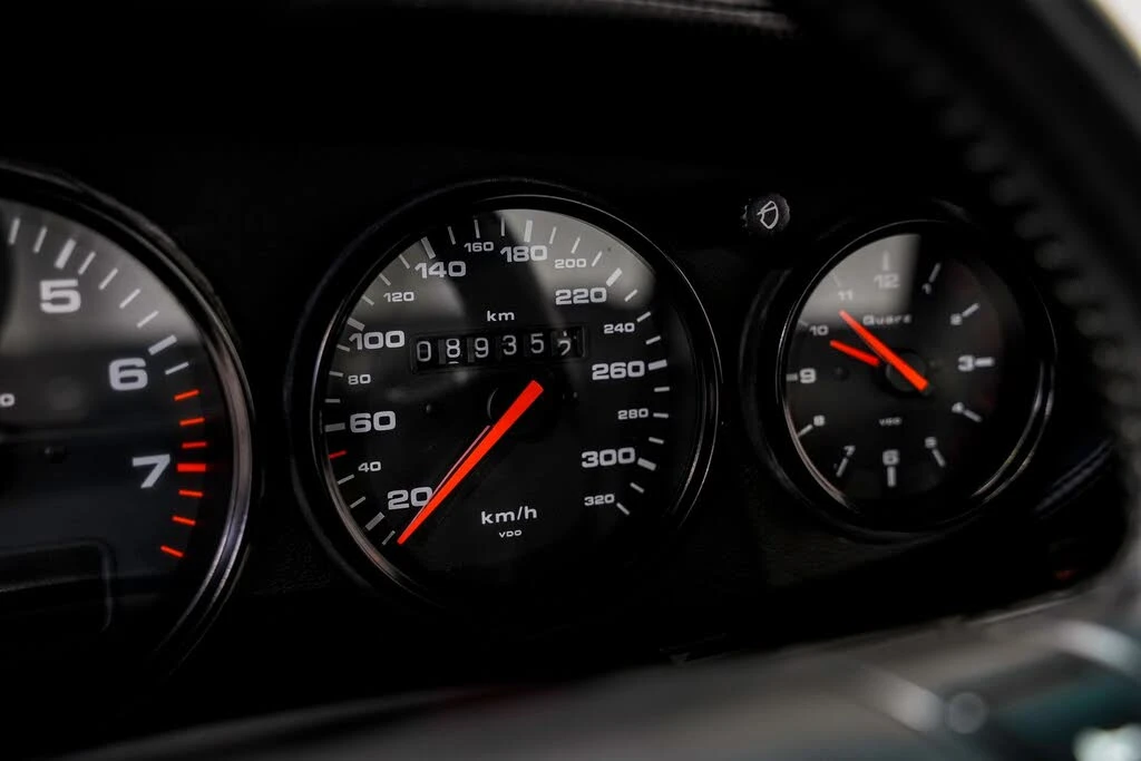 1993 Porsche 964 Carrera - Image 13 of 31