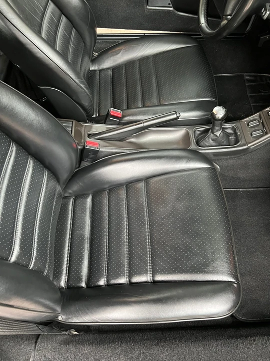 1993 Porsche 964 Carrera 4 - Image 9 of 10