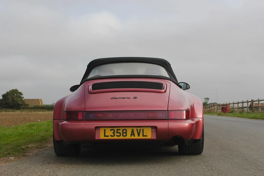1993 Porsche 964 Carrera - Image 24 of 30