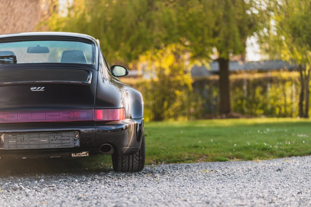 1993 Porsche 964 Carrera 4 - Image 22 of 31