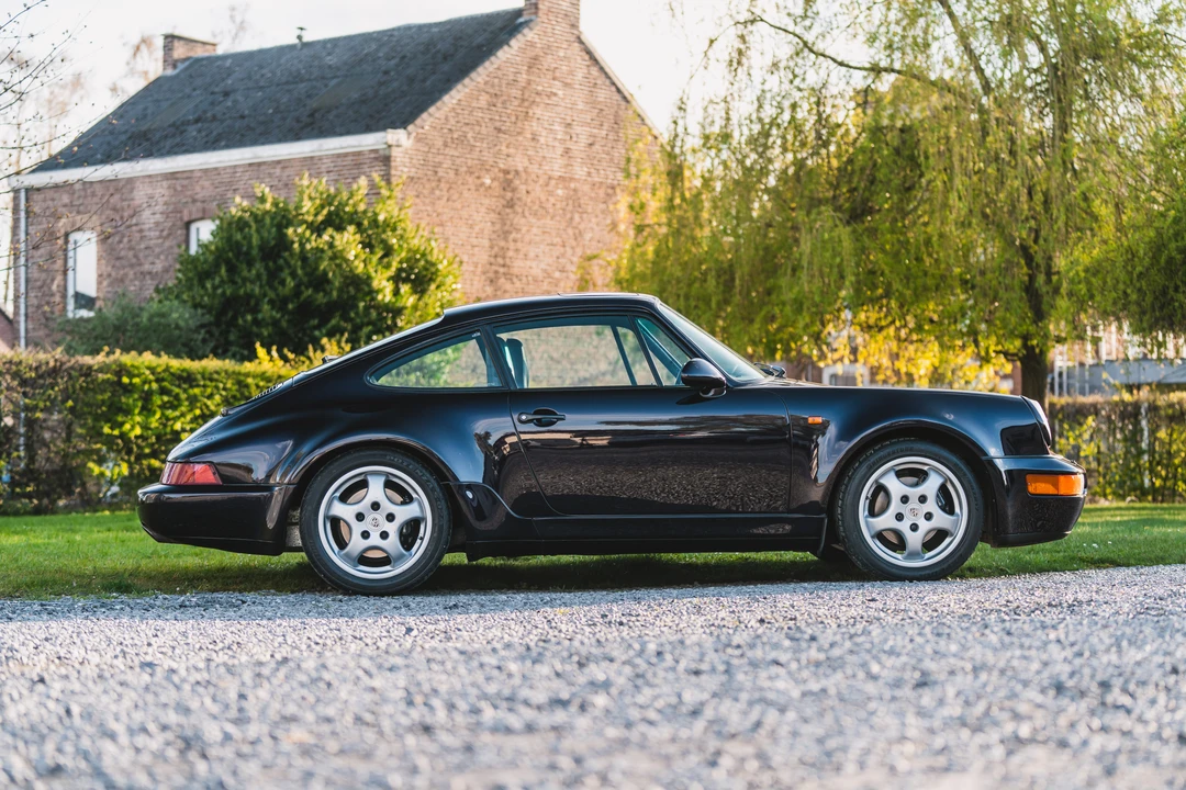 1993 Porsche 964 Carrera 4 - Image 12 of 31