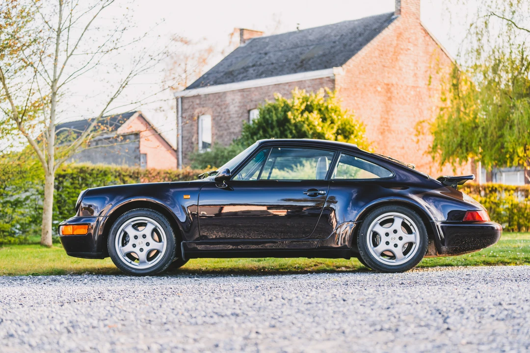 1993 Porsche 964 Carrera 4 - Image 8 of 31