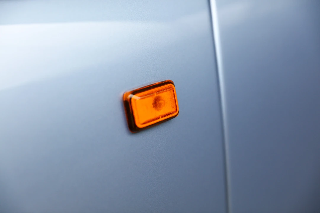 1993 Porsche 964 Carrera 4 - Image 17 of 31