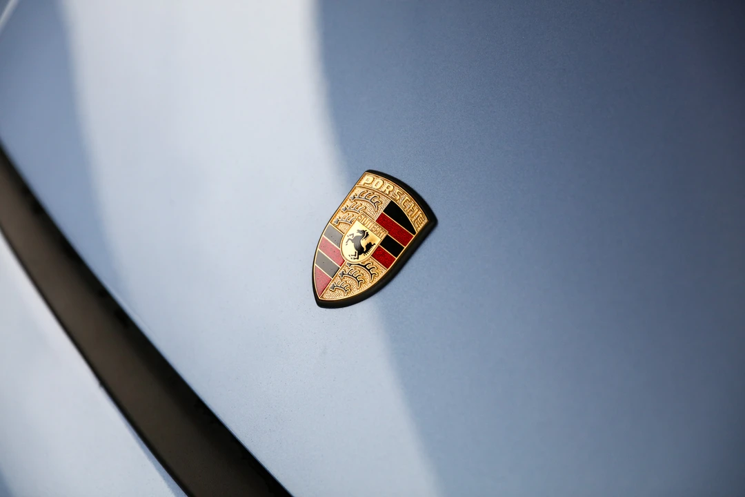 1993 Porsche 964 Carrera 4 - Image 20 of 31