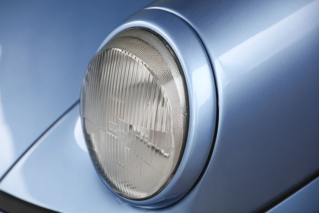 1993 Porsche 964 Carrera 4 - Image 11 of 31