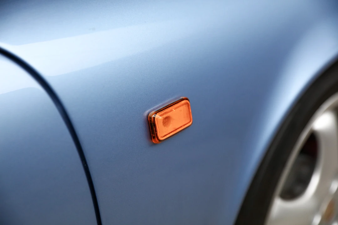 1993 Porsche 964 Carrera 4 - Image 24 of 31