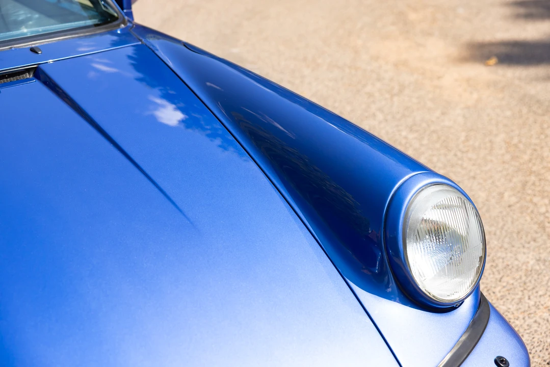 1993 Porsche 964 Carrera 4 - Image 13 of 31