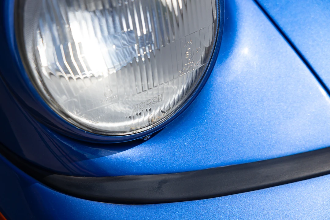 1993 Porsche 964 Carrera 4 - Image 17 of 31