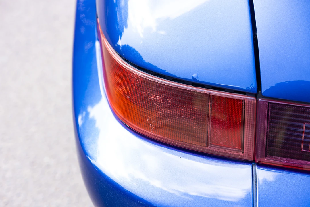 1993 Porsche 964 Carrera 4 - Image 28 of 31
