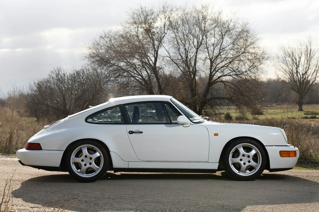 1993 Porsche 964 Carrera 4 - Image 16 of 21