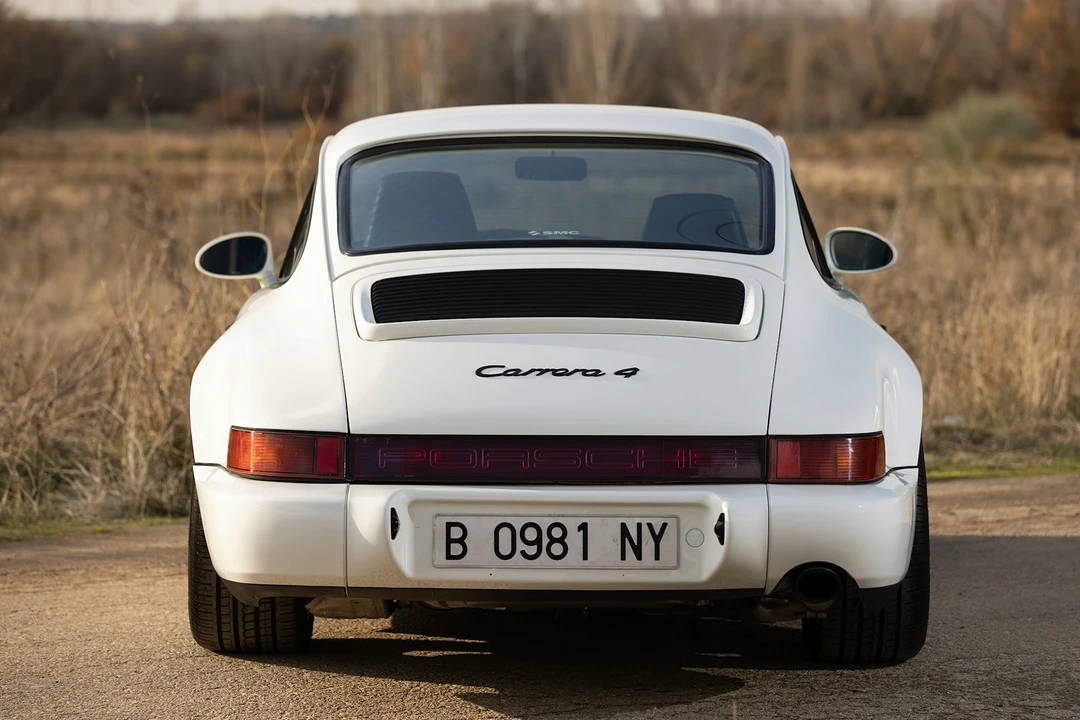 1993 Porsche 964 Carrera 4 - Image 14 of 21