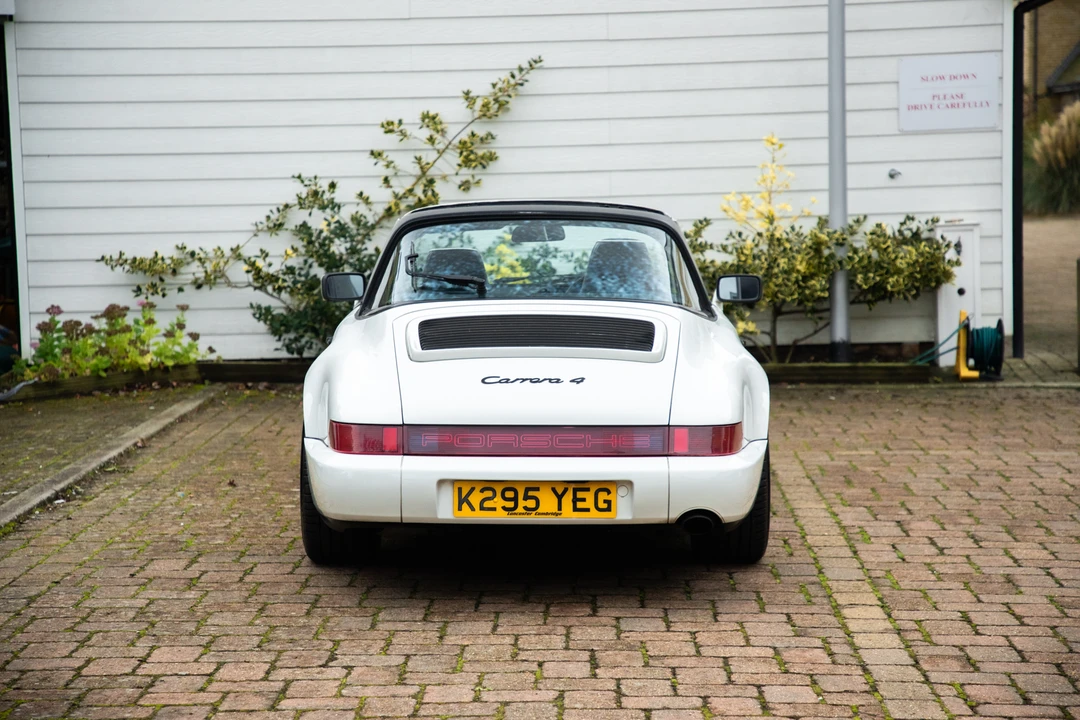 1993 Porsche 964 Carrera 4 - Image 11 of 31