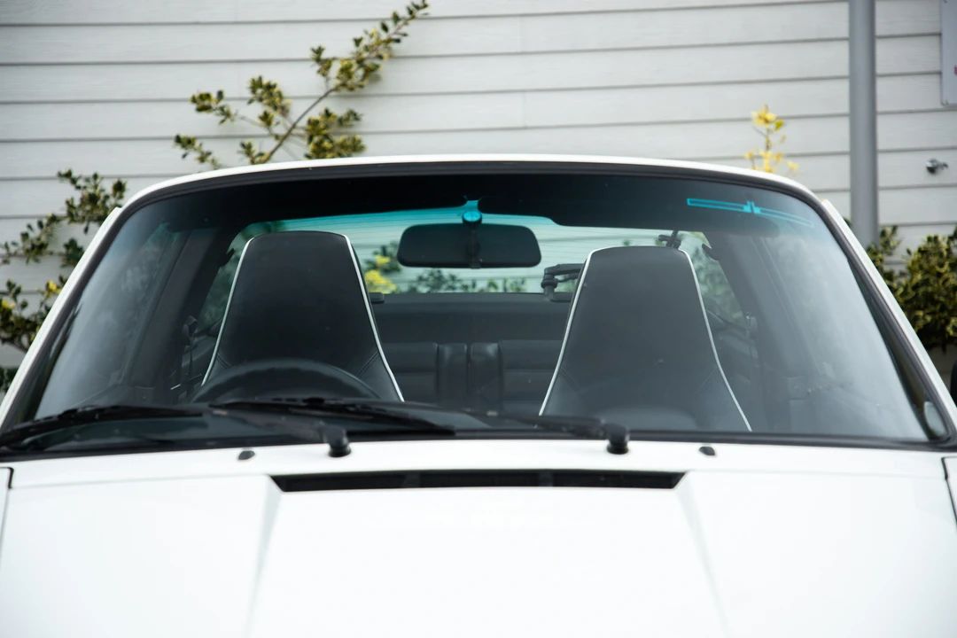 1993 Porsche 964 Carrera 4 - Image 16 of 31