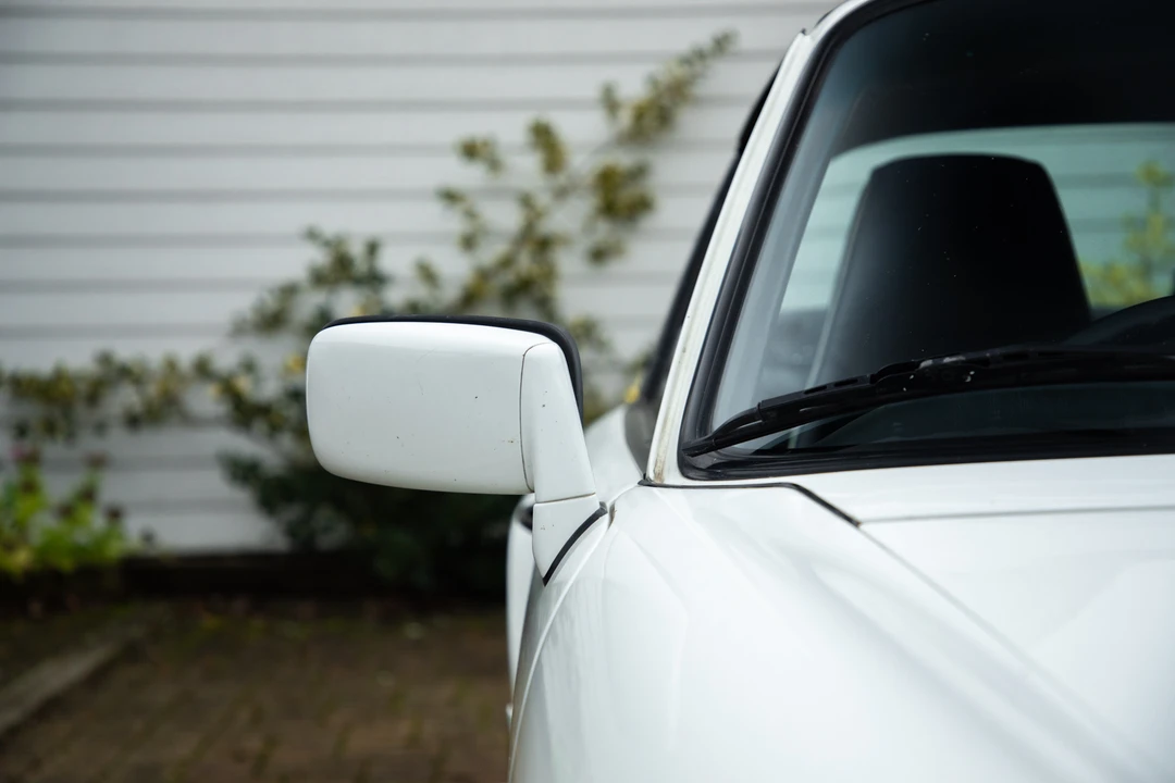 1993 Porsche 964 Carrera 4 - Image 27 of 31