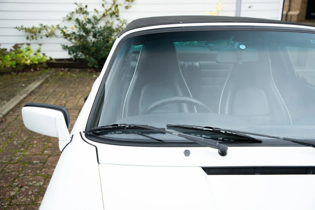 1993 Porsche 964 Carrera 4 - Image 22 of 31