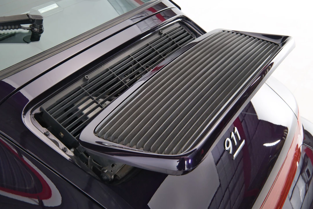 1993 Porsche 964 Carrera 4 - Image 4 of 16