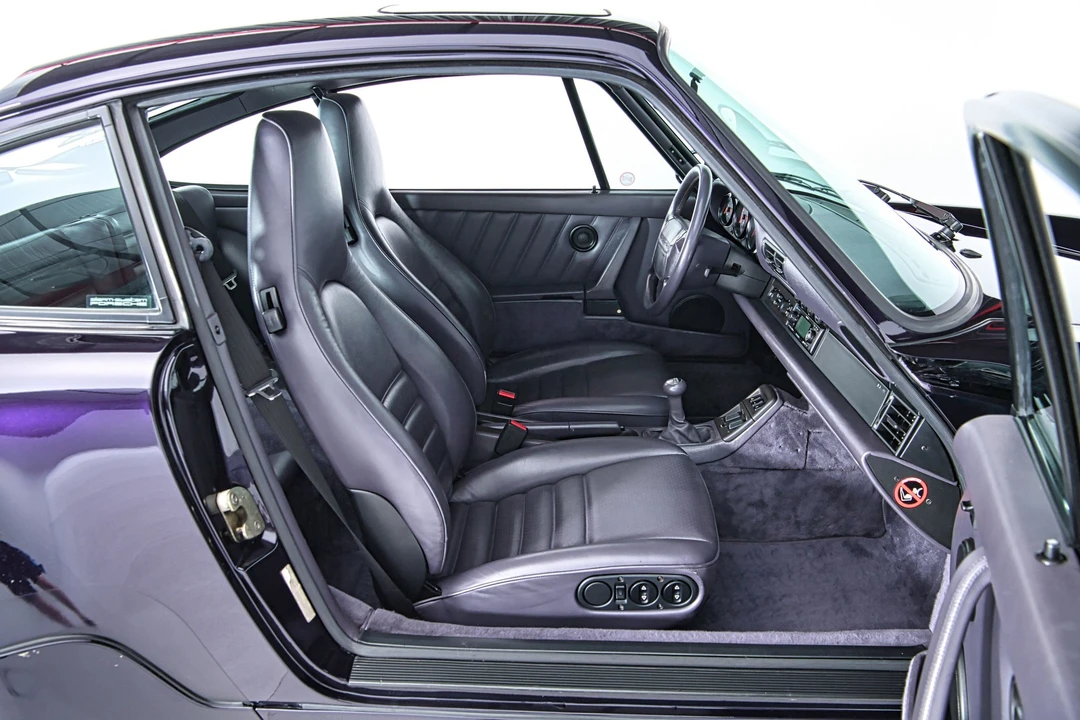 1993 Porsche 964 Carrera 4 - Image 5 of 16