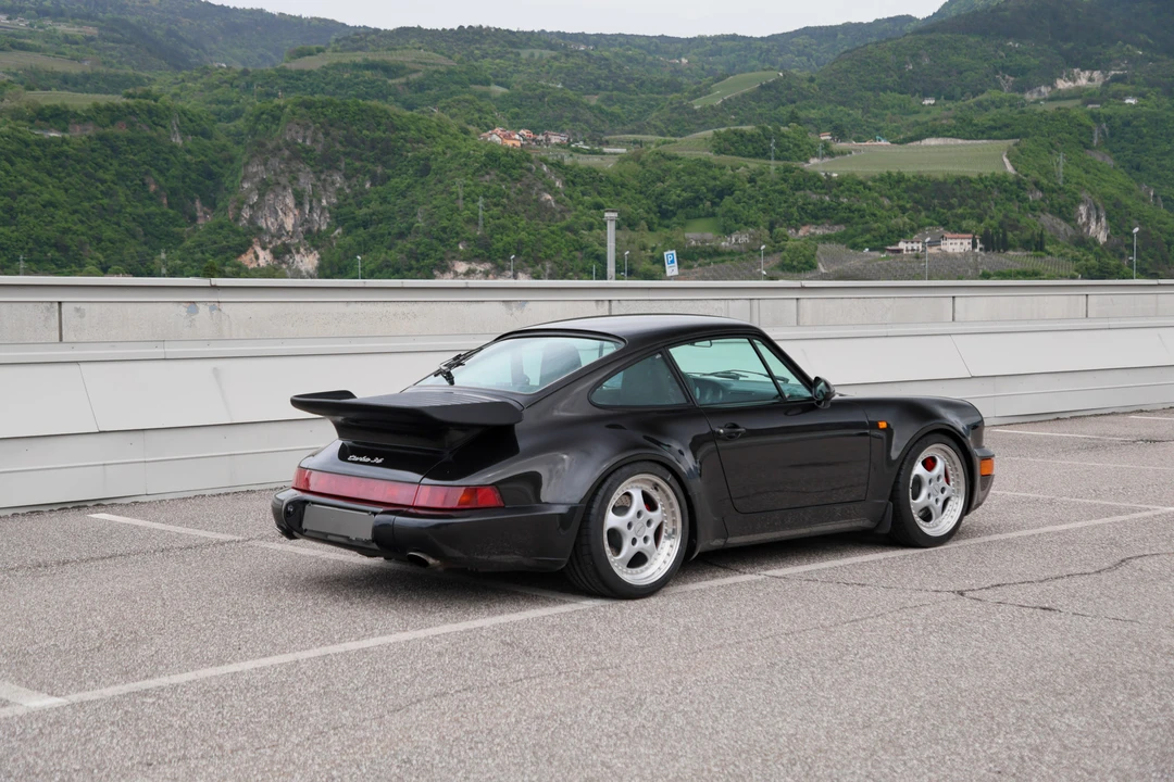 1993 Porsche 964 Turbo - Image 5 of 31