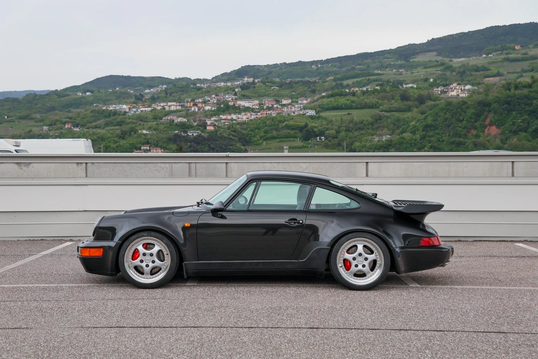 1993 Porsche 964 Turbo - Image 8 of 31