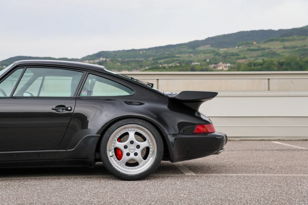 1993 Porsche 964 Turbo - Image 17 of 31