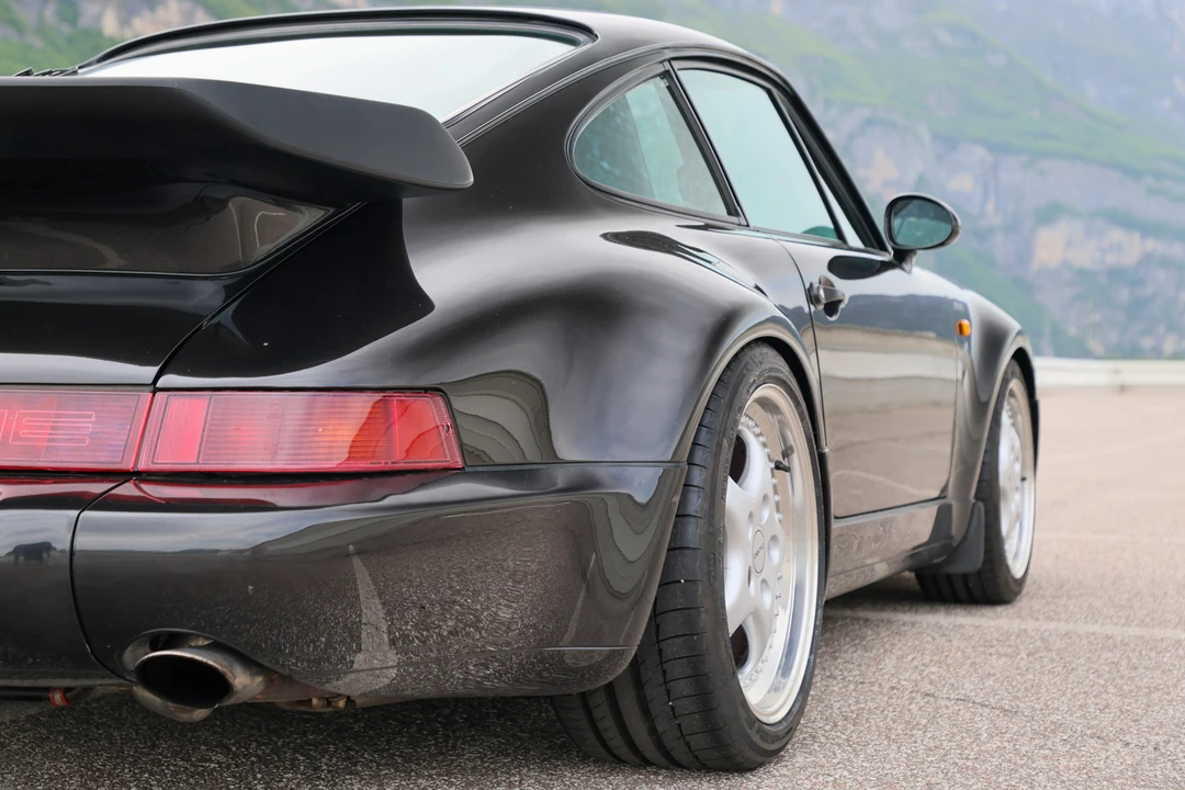 1993 Porsche 964 Turbo - Image 25 of 31