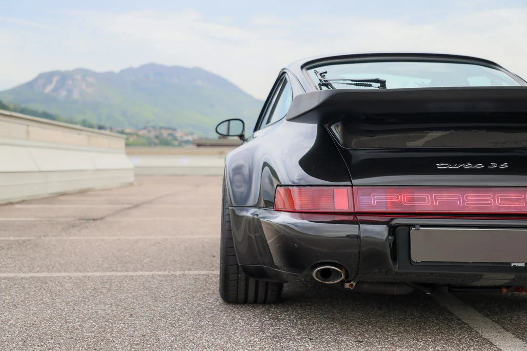 1993 Porsche 964 Turbo - Image 13 of 31