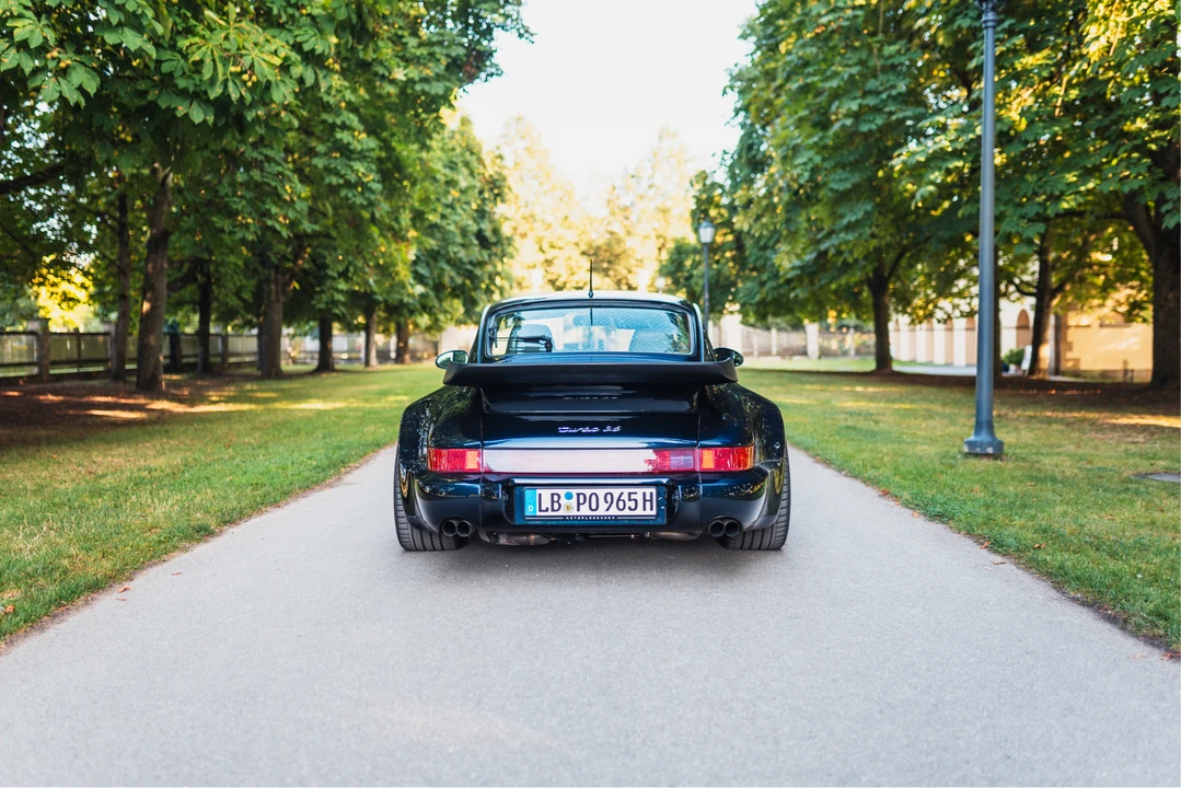 1993 Porsche 964 Turbo - Image 6 of 31