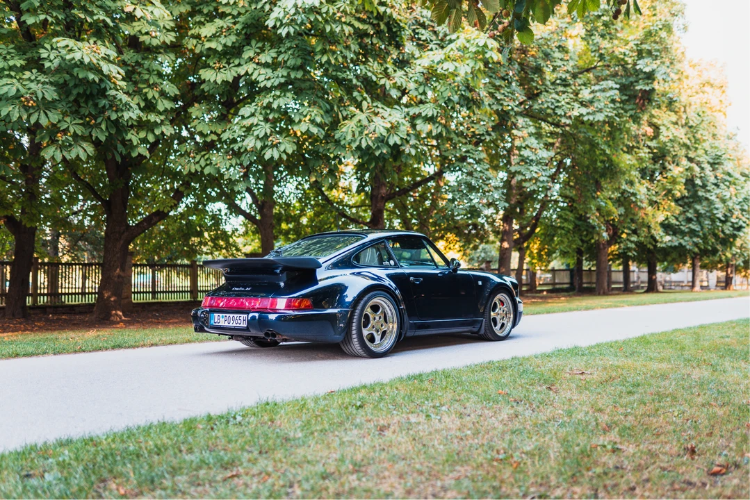 1993 Porsche 964 Turbo - Image 7 of 31