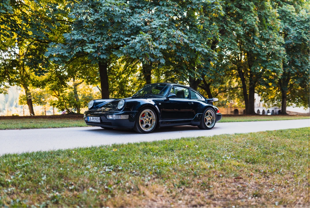 1993 Porsche 964 Turbo - Image 17 of 31