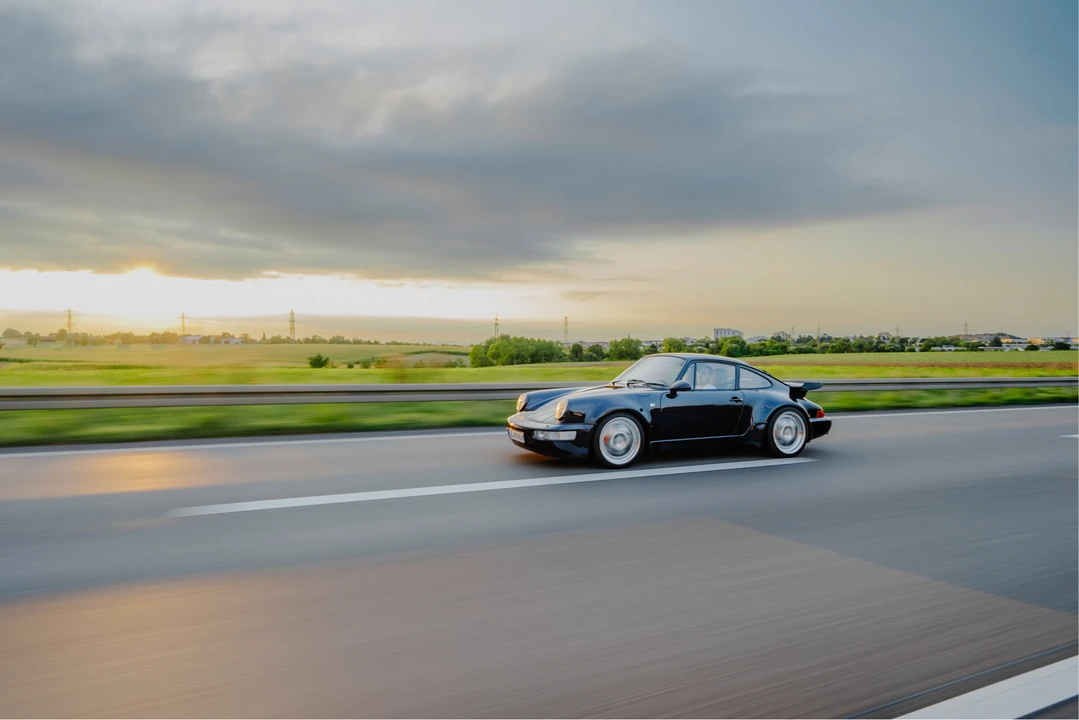 1993 Porsche 964 Turbo - Image 19 of 31