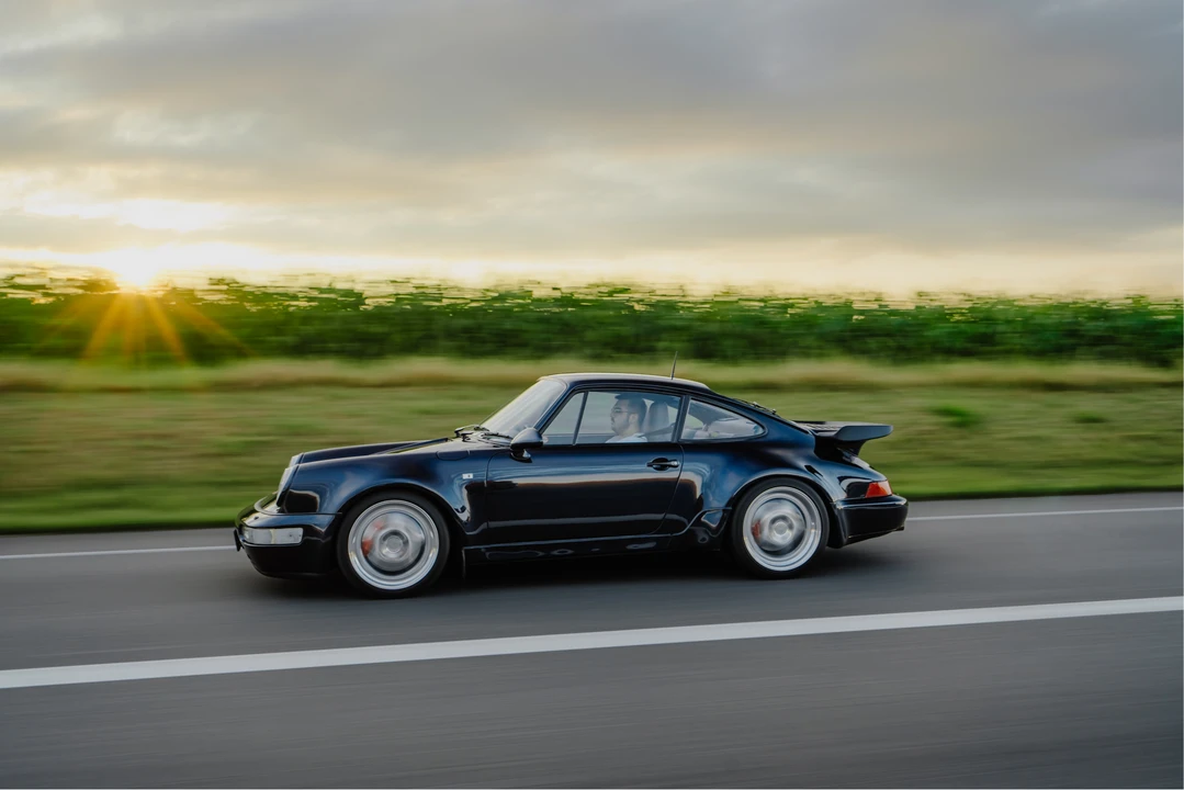 1993 Porsche 964 Turbo - Image 14 of 31
