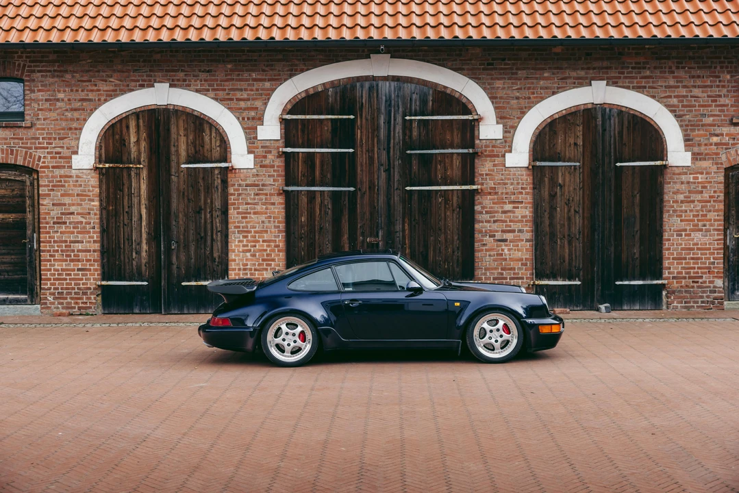 1993 Porsche 964 Turbo - Image 12 of 31