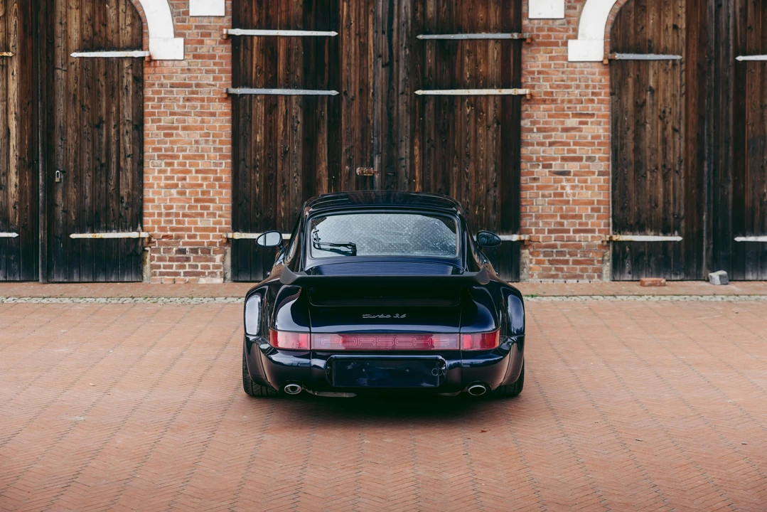 1993 Porsche 964 Turbo - Image 14 of 31