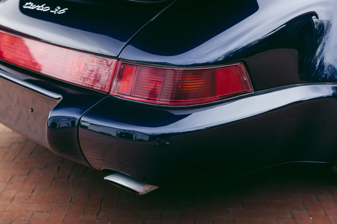 1993 Porsche 964 Turbo - Image 24 of 31