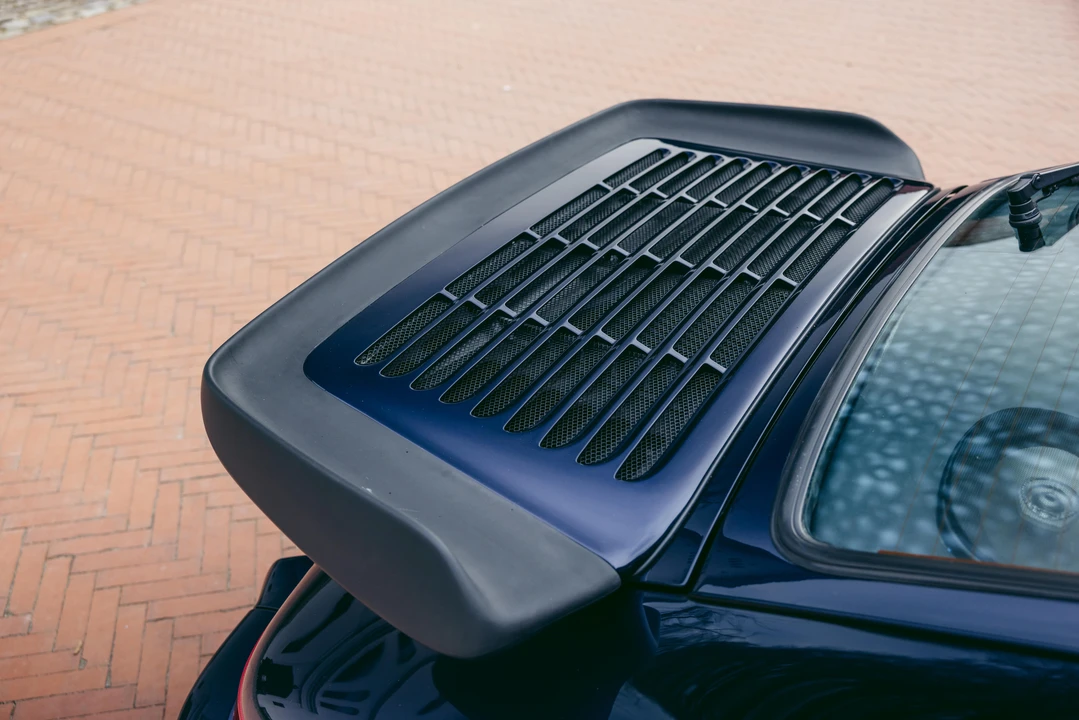 1993 Porsche 964 Turbo - Image 26 of 31