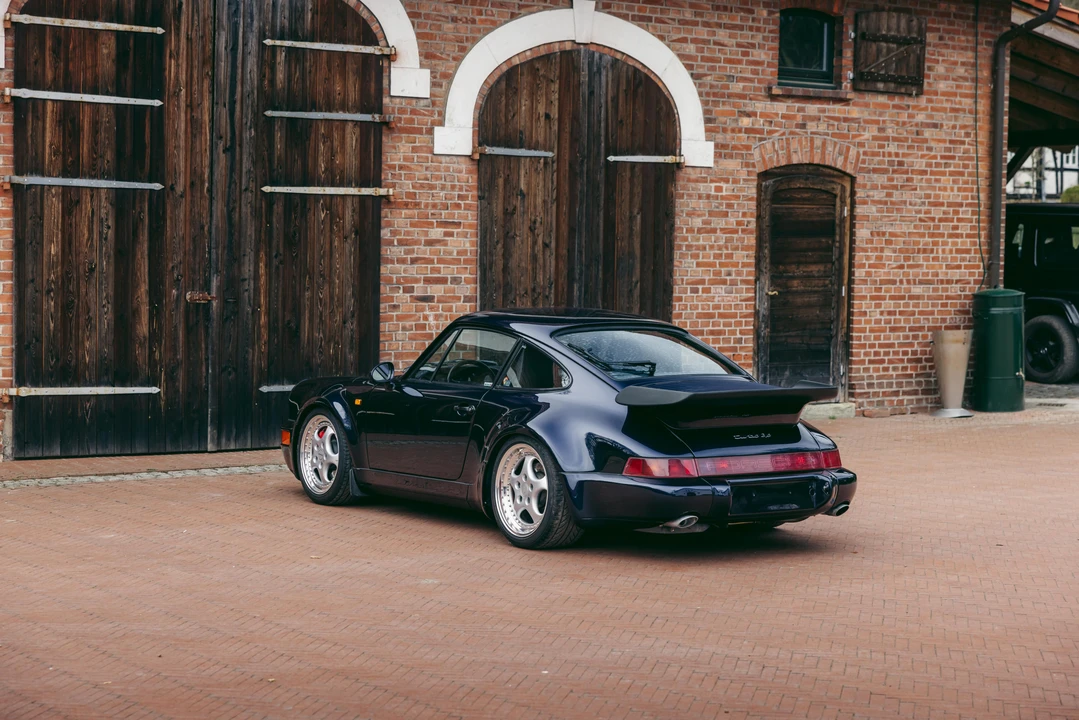 1993 Porsche 964 Turbo - Image 7 of 31