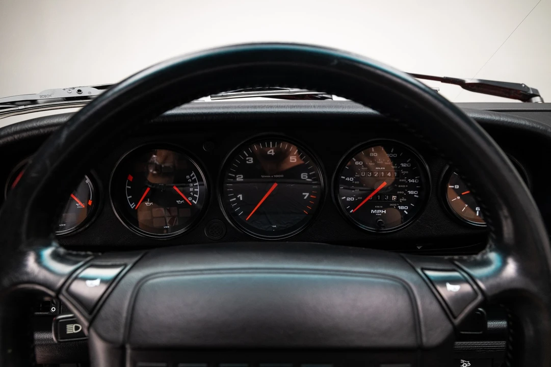 1993 Porsche 964 Carrera - Image 25 of 31