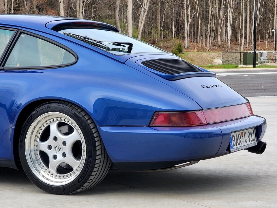 1993 Porsche 964 Carrera 4 - Image 9 of 21